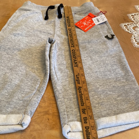New Children’s true religion size large gray sweat pants - Picture 5 of 7